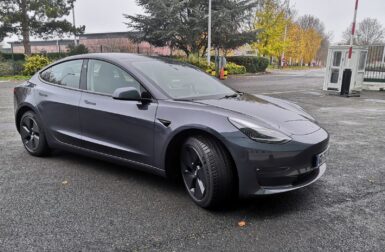 Témoignage : la batterie de sa Tesla Model 3 lâche après 270 000 km, et alors ?