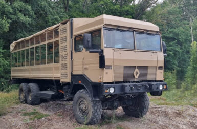 Cette TPE très dynamique rétrofite les camions brousses du parc animalier de Thoiry