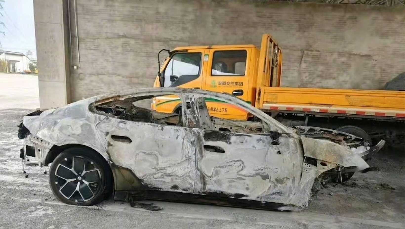 What Happened in the Xiaomi SU7 Crash? What Happened in the Xiaomi SU7 Crash?