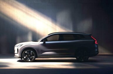 Volvo XC70 2025 : le SUV hybride rechargeable suédois révèle ses premières caractéristiques techniques