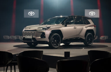 Toyota RAV4 2025 : nouvelle génération ou profond restylage pour le SUV hybride ?