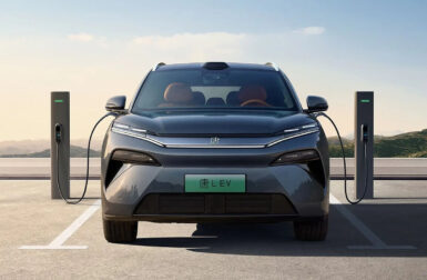 BYD : voici les secrets techniques d’une recharge aussi rapide qu’un plein d’essence