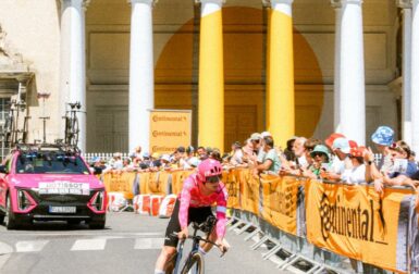 Interview : comment les Cadillac électriques gèrent les 500 km quotidiens sur le Tour de France 2025 ?