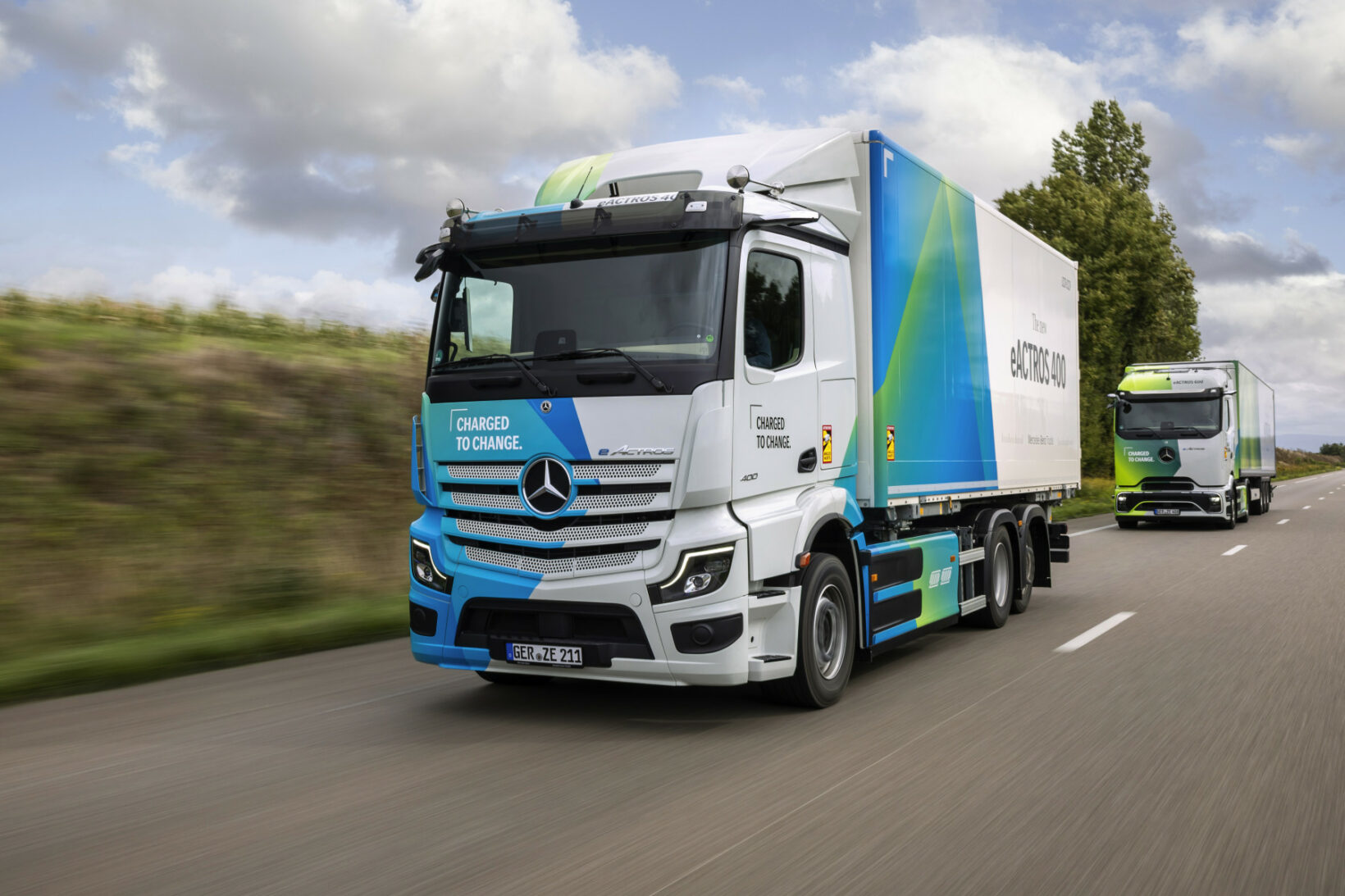 camions-lectriques-mercedes-largit-la-gamme-eactros