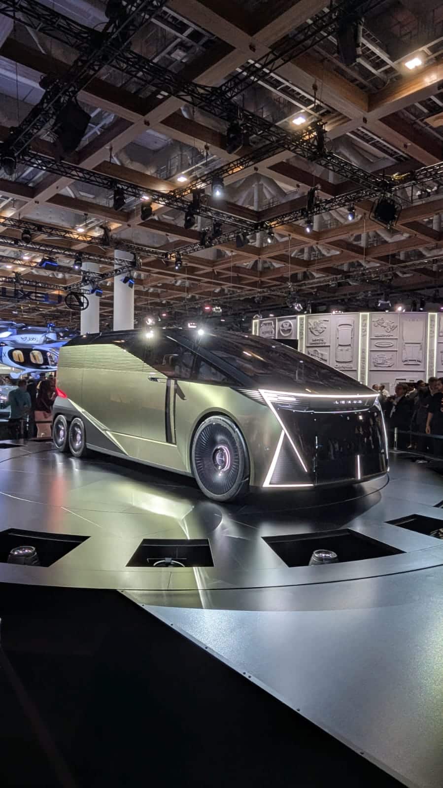 Salon de Tokyo 2025 - Lexus dévoile de surprenants concepts, dont un ...