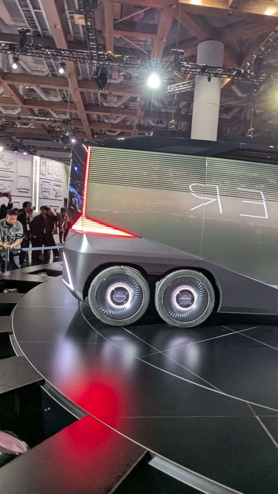 Salon de Tokyo 2025 - Lexus dévoile de surprenants concepts, dont un ...