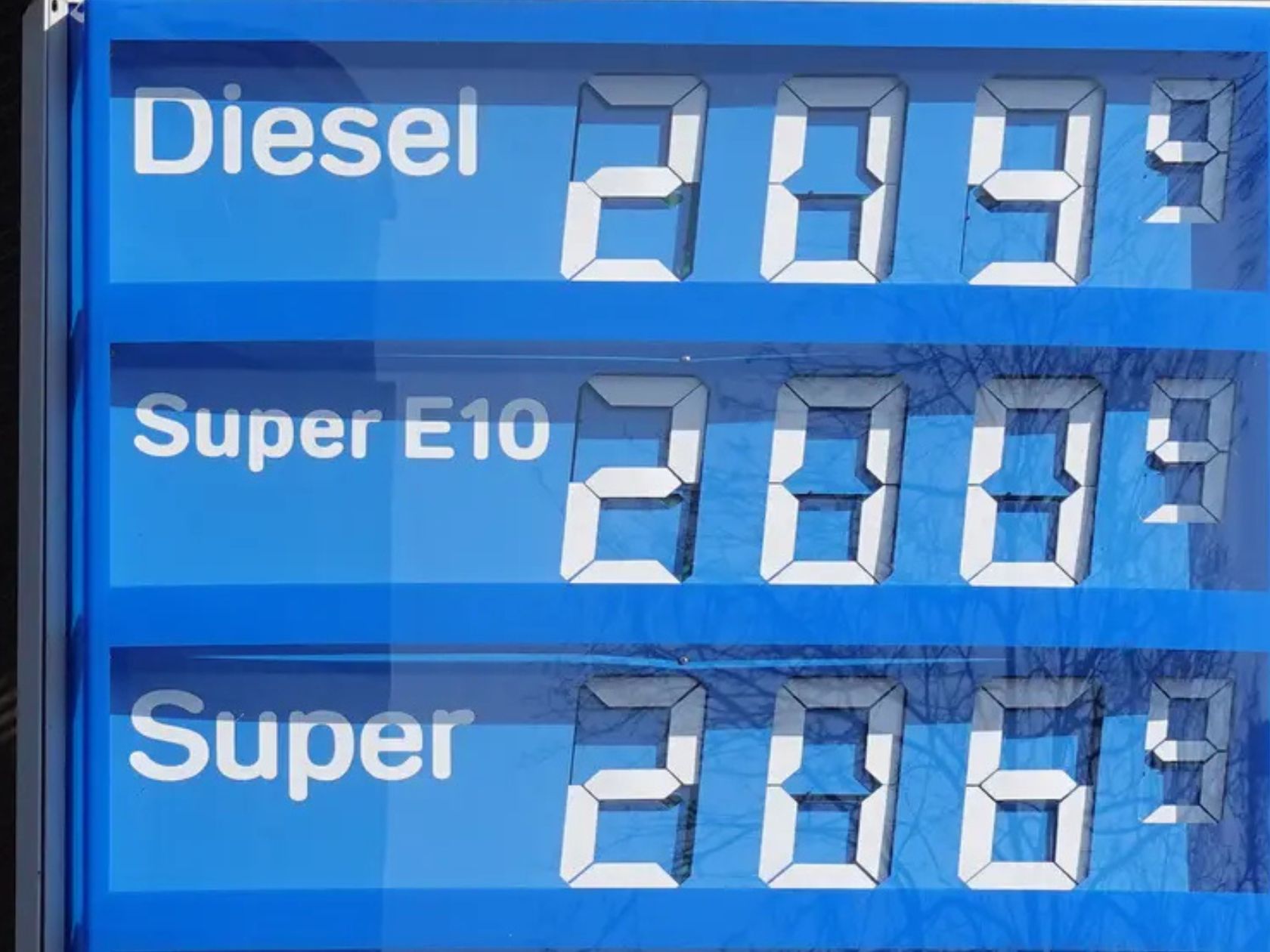 Voilà combien va vraiment coûter un baril de pétrole à 100 $ aux automobilistes européens