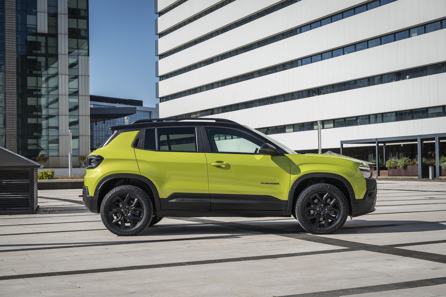 Jeep Avenger restylé (2026) : voici ce qui change pour le petit SUV ...